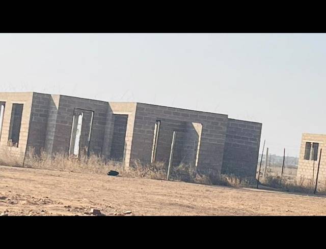 2 BEDROOM HOUSE FOR SALE IN MANKWENG